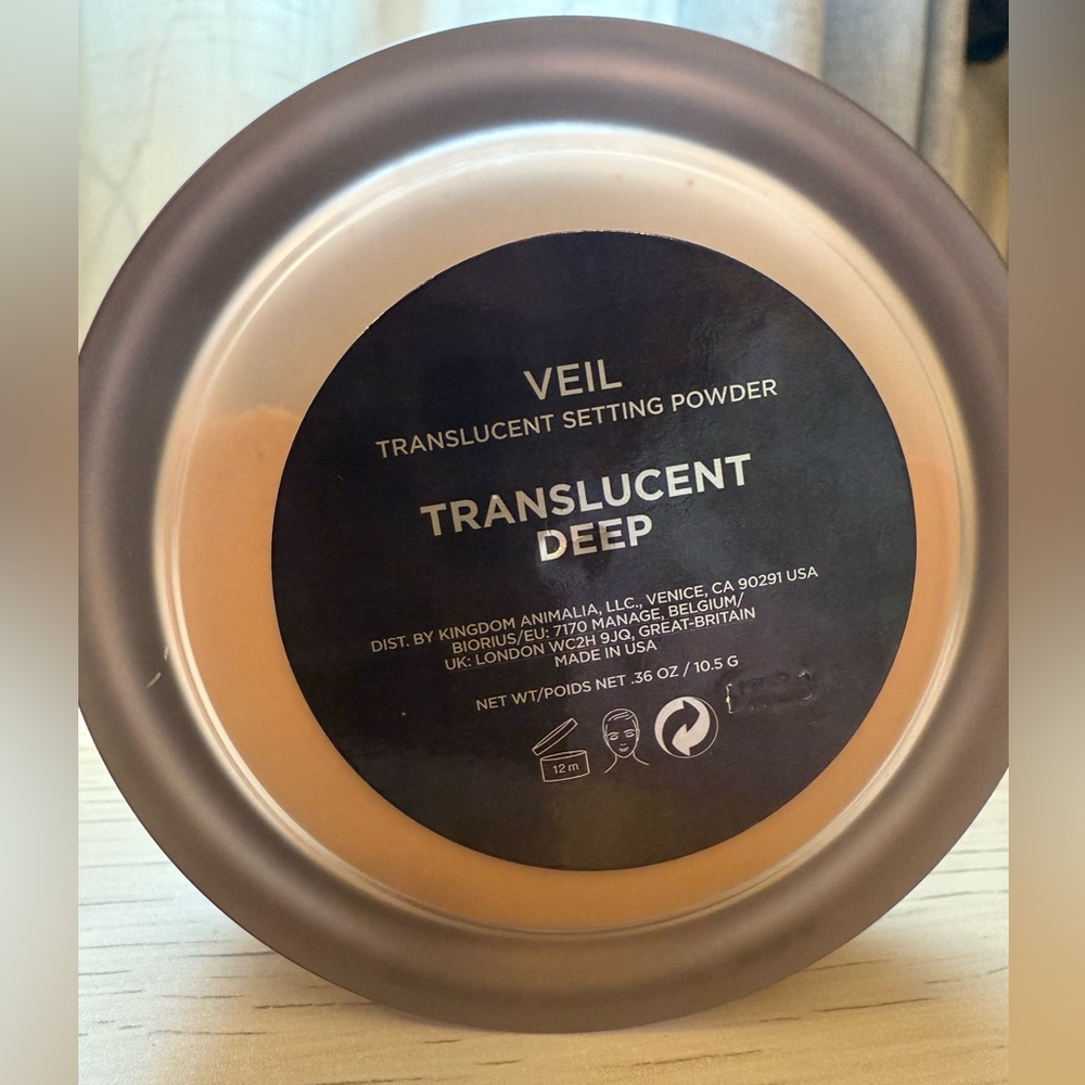 Hourglass Veil Setting Powder (Deep) - Picture 4 of 6